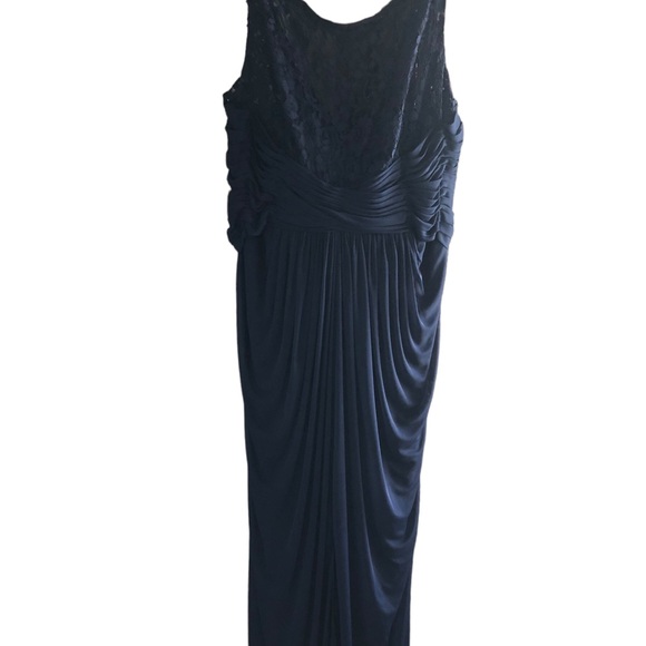 David’s Bridal, dress - Picture 3 of 16